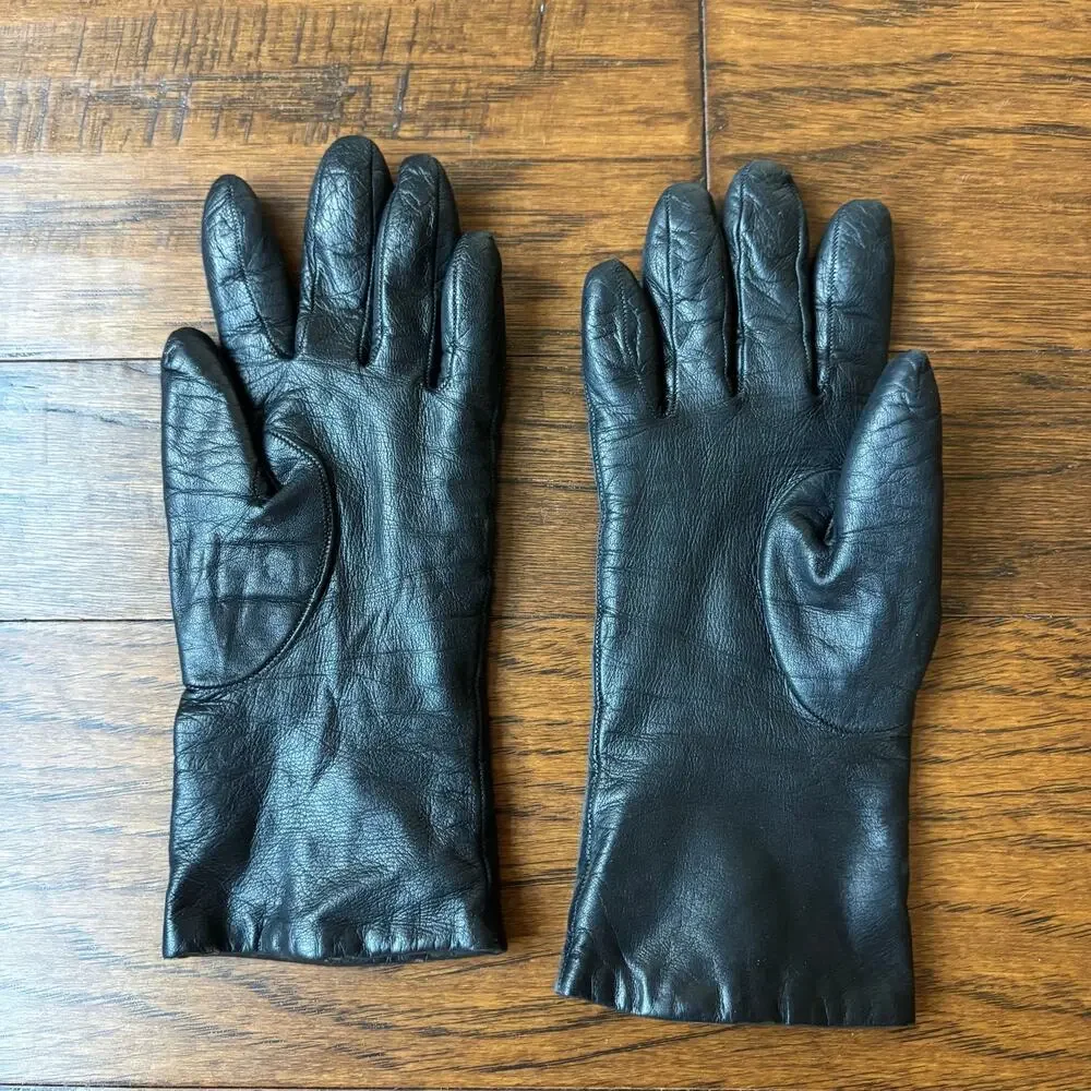 BERGDORF GOODMAN Vintage Women’s Black Leather Gloves Cashmere Lined Italy 6.5